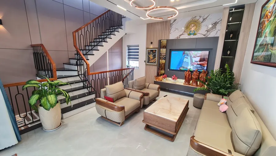 Bán Nhà 5 Tầng, 6 Ngủ, Đường Xe Hơi, Sổ Hồng Hoàn Công, Gần Trường Đại Học Đà Lạt - Giá 12 tỷ