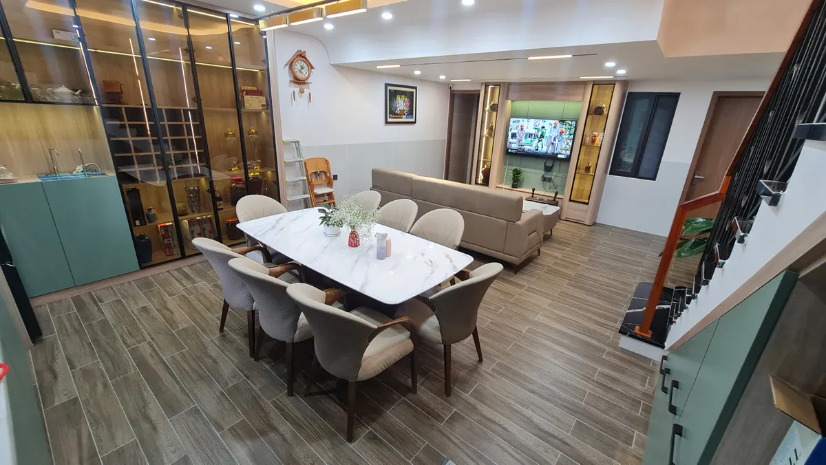 Bán Nhà 5 Tầng, 6 Ngủ, Đường Xe Hơi, Sổ Hồng Hoàn Công, Gần Trường Đại Học Đà Lạt - Giá 12 tỷ