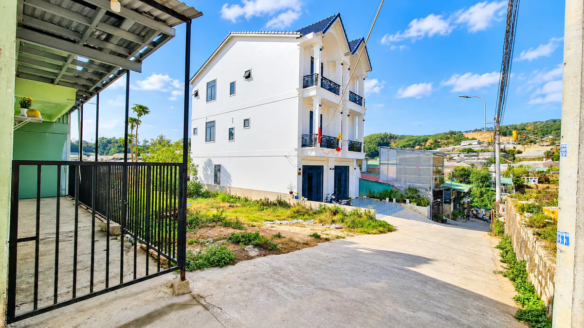 Bán 197m² Đất Thổ Cư| Sổ Hồng Riêng| Bằng Phẳng Đường Xe Hơi| Đường Nguyễn Đình Quân Đà Lạt