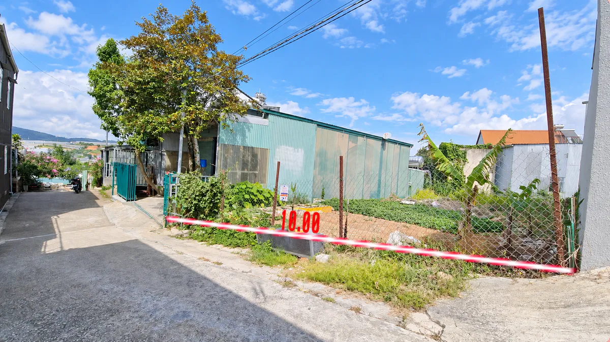 Bán Đất Biệt Thự 238,4m²,Sổ Hồng Thổ Cư, Đường Xe Hơi, Khu Dân Cư Đông Đúc, Đường Cao Thắng - Đà Lạt