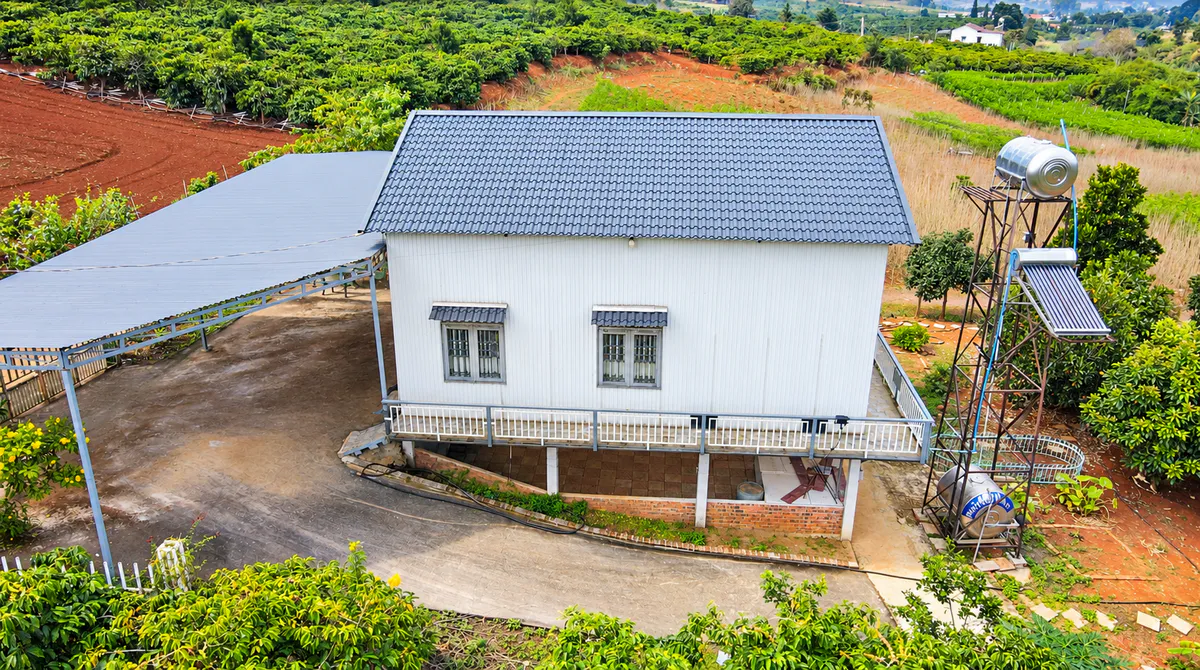 Bán Nhà Diện Tích 1.667m²| 3 Ngủ| Sân Vườn Rộng| Xung Quanh View Cực Đẹp| Gần Sân Bay Quốc Tế Liên Khương – Giá 3,2 Tỷ